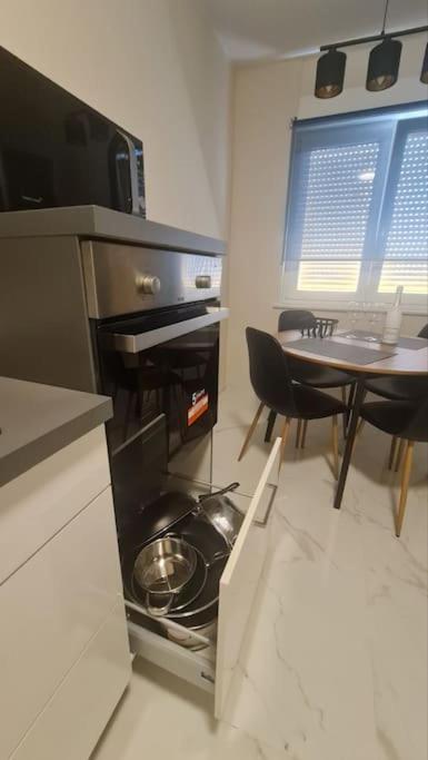 Mias Luxury Apartment Rijeka Zewnętrze zdjęcie